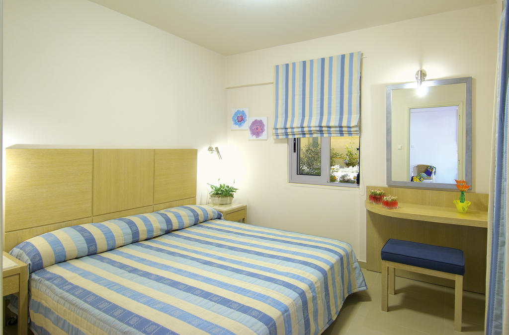 פלטניאס Lissos Beach חדר תמונה